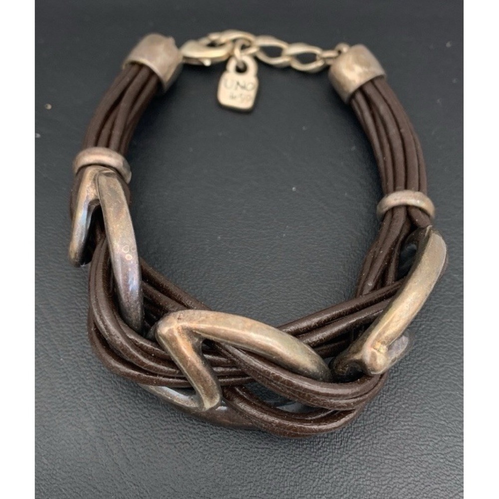Uno de 50 Step By Step Silver Plated And Leather Bracelet